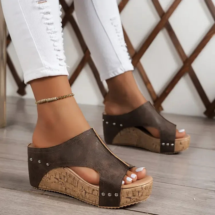 Petra | Sandale cu platformă elegante cu un design modern