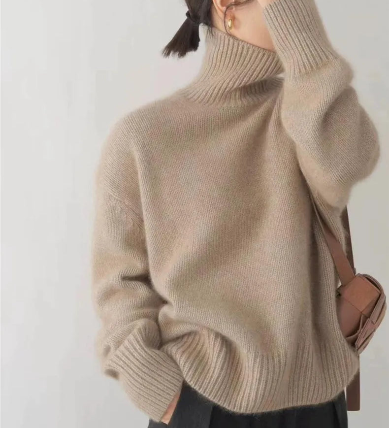 Collaria | – Pulover elegant cu guler înalt